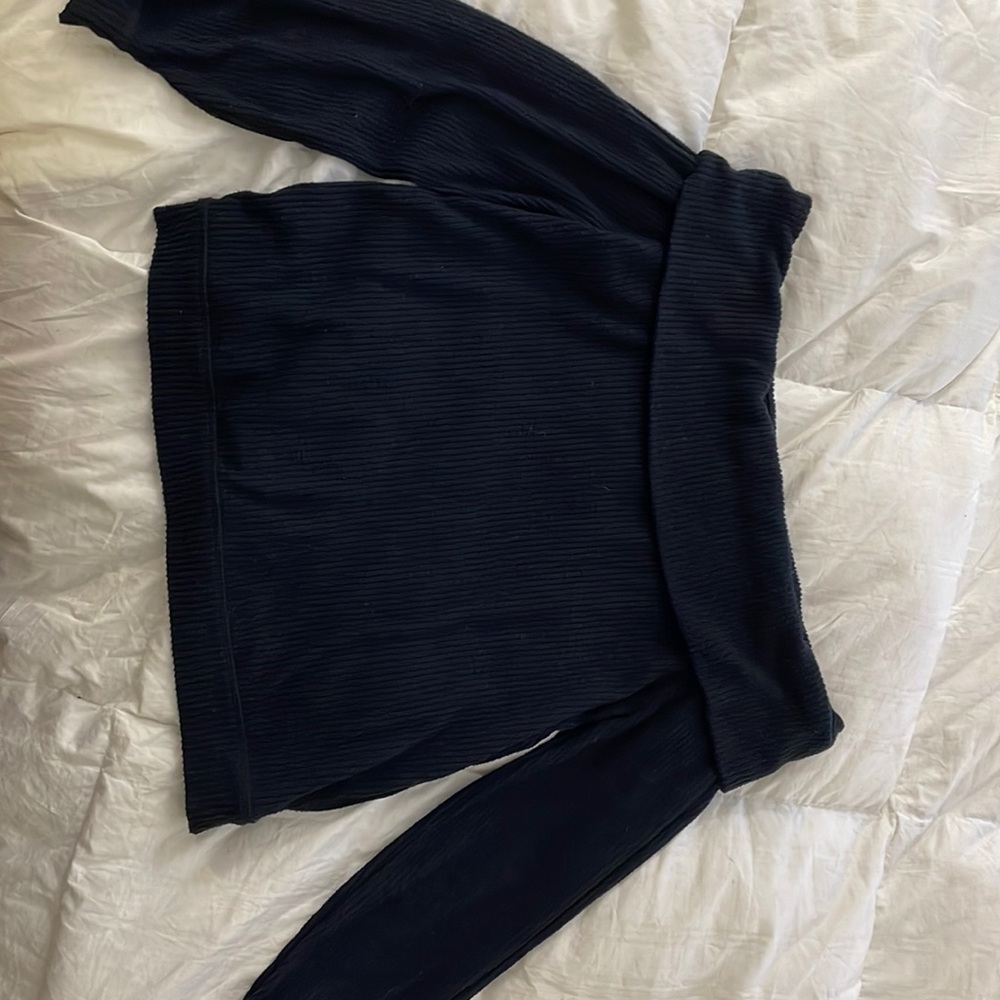 Super comfortable off-the-shoulder dark navy sweater size L from Abercrombie.
